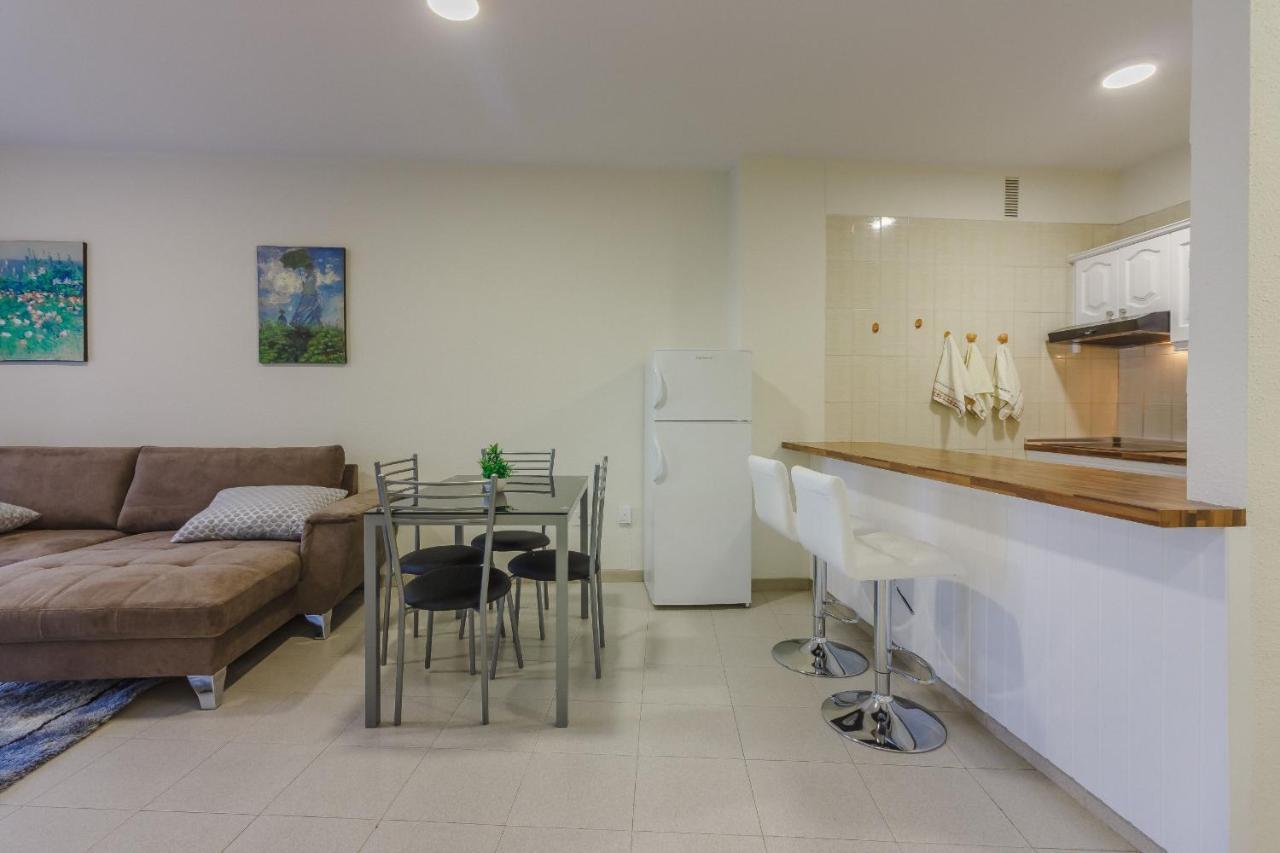 Appartement Seguro Spacious With Roomy Terrace
